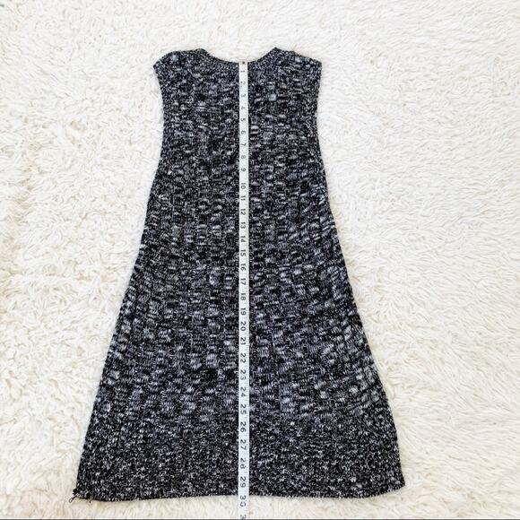EXPRESS Black & White Sleeveless High Low Sweater size Small - Picture 4 of 7